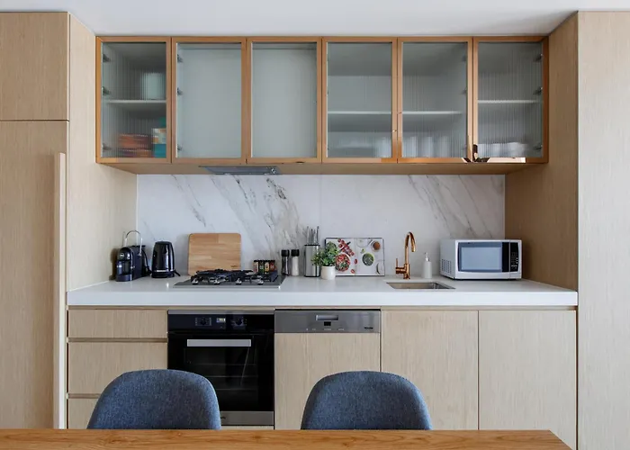 Stylish & Spacious Nyc Style, Central Cbd 3Br Apt